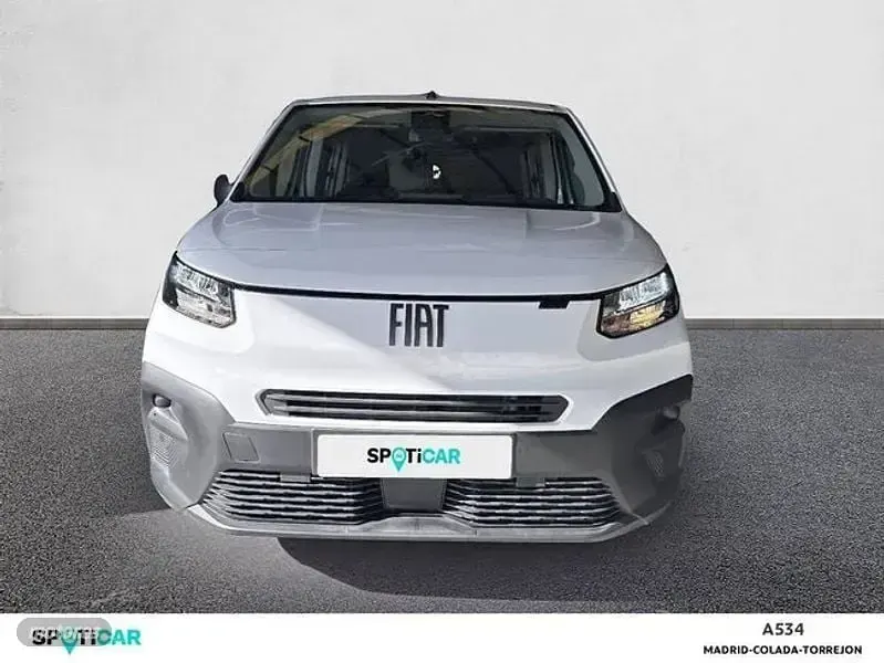 Nuevo Fiat Doblò 100 CV (73 kW) 2026 Blanco Monovolumen