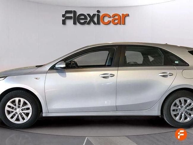 Usado Kia Ceed 101 CV (74 kW) 2019 Gris Utilitario