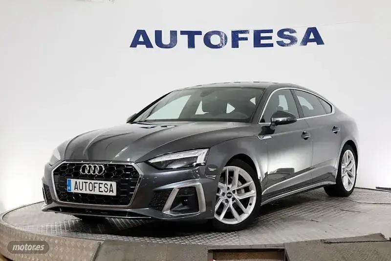 Gris Usado 2021 Audi A5 Sportback S-Line Berlina | 34.500 € (Precio justo) - Imagen 1/3
