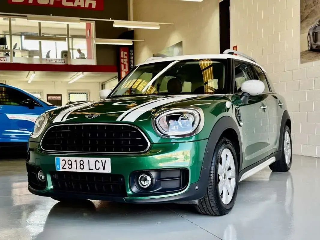 Usado Mini Cooper D Countryman 150 CV (110 kW) 2019 Verde SUV
