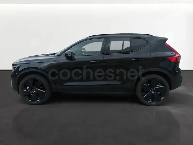 Nuevo Volvo XC40 Plus 163 CV (119 kW) 2026 Negro SUV