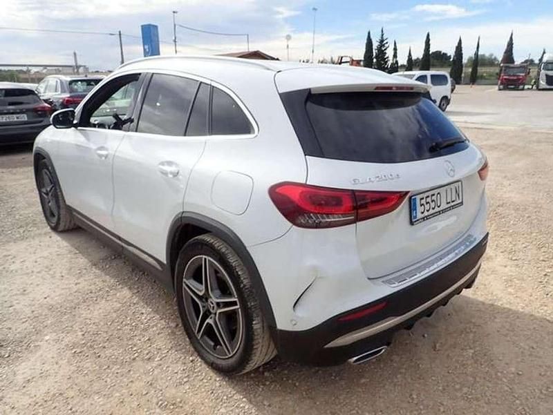 Usado Mercedes GLA200 150 CV (110 kW) 2020 Blanco SUV
