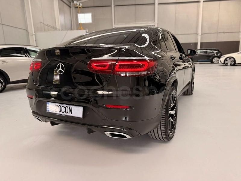 Używany Mercedes GLC300 245 KM (180 kW) 2021 Czarny Coupe