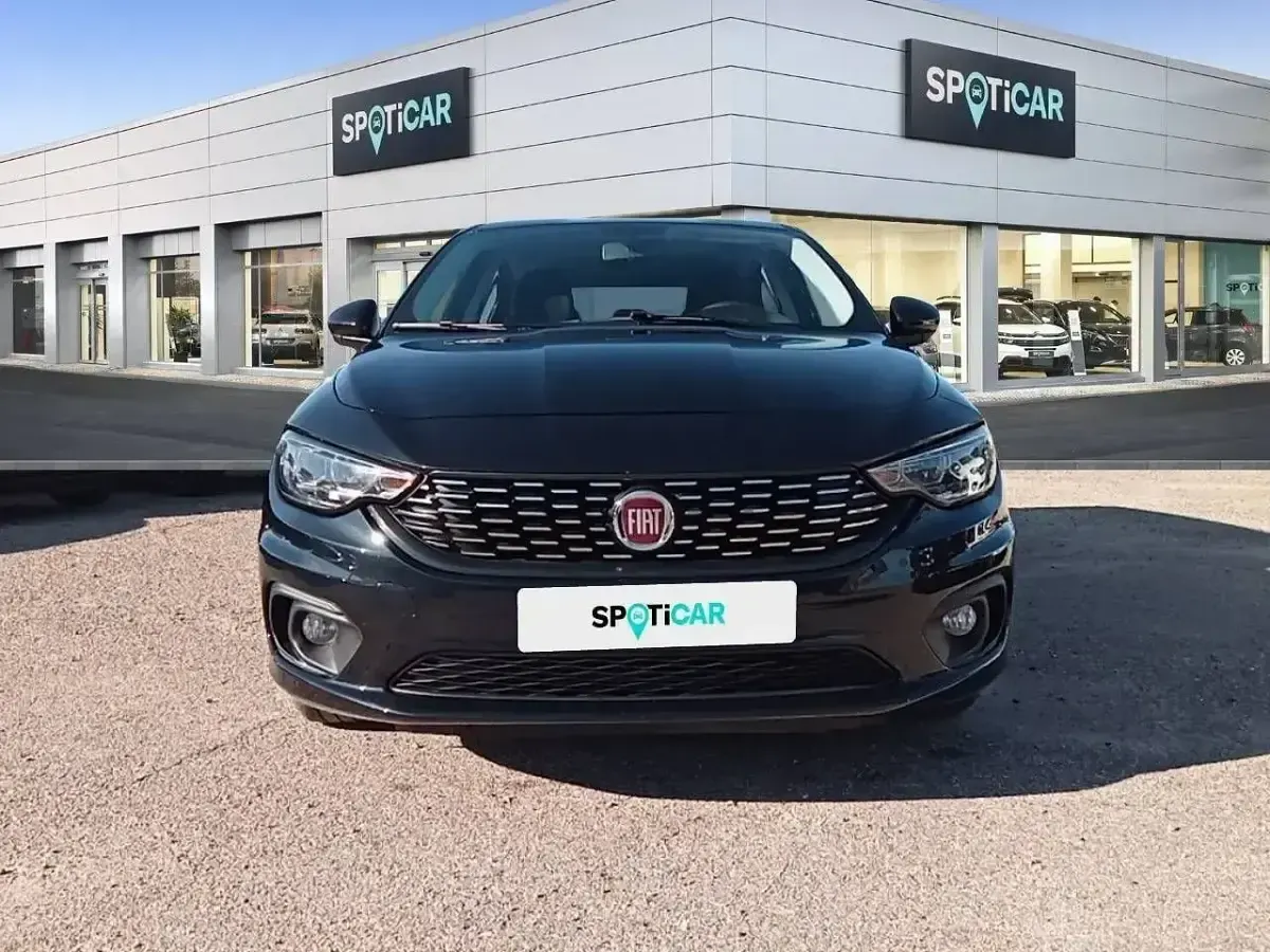 Usado Fiat Tipo Mirror 95 CV (69 kW) 2020 Negro Berlina