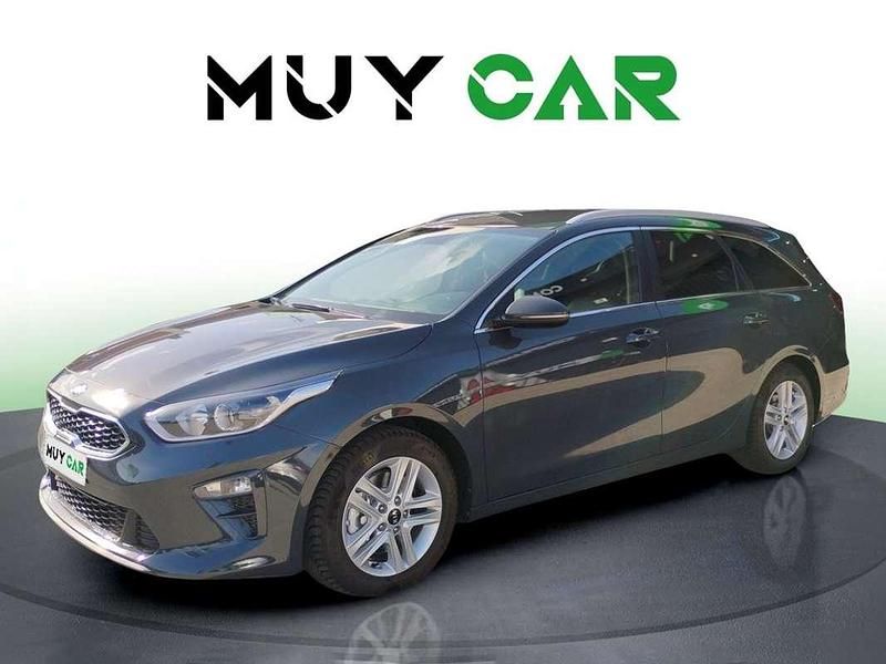 Begagnad Kia Ceed 116 HK (85 kW) 2020 Grå Halvkombi