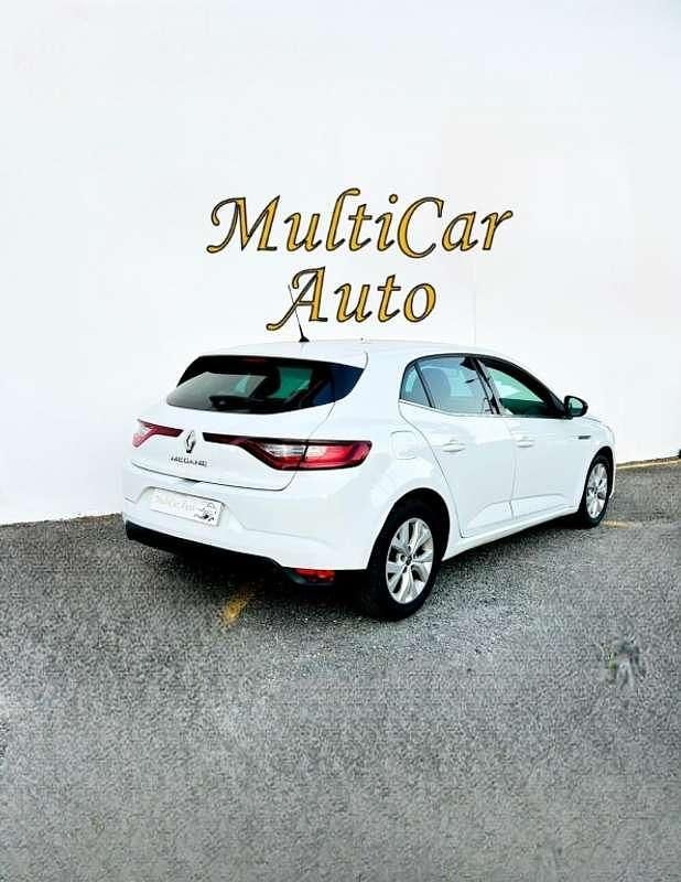 Usado Renault Mégane IV LIMITED 116 CV (85 kW) 2020 Blanco Utilitario