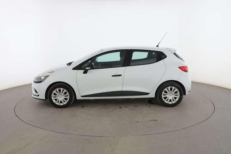 Usado Renault Clio IV Business 75 CV (55 kW) 2017 Blanco Berlina