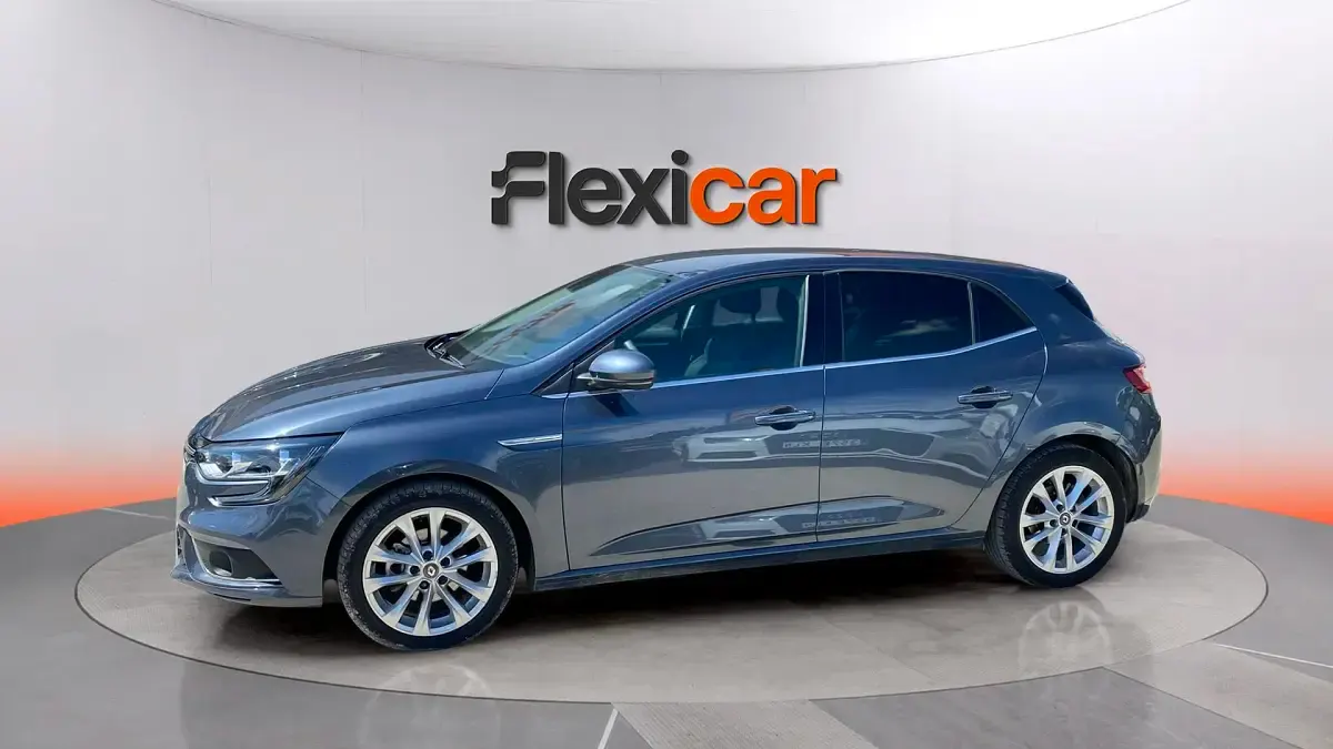 Usado Renault Mégane LIMITED 132 CV (97 kW) 2018 Azul Berlina