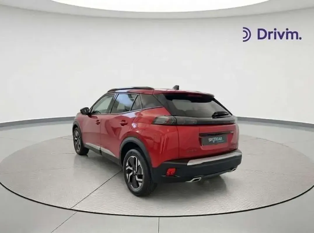 Usado Peugeot 2008 GT 135 CV (99 kW) 2025 Rojo SUV