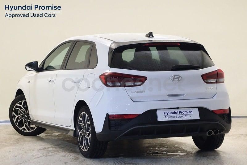 Usado Hyundai i30 N Line 96 CV (70 kW) 2025 Blanco Berlina