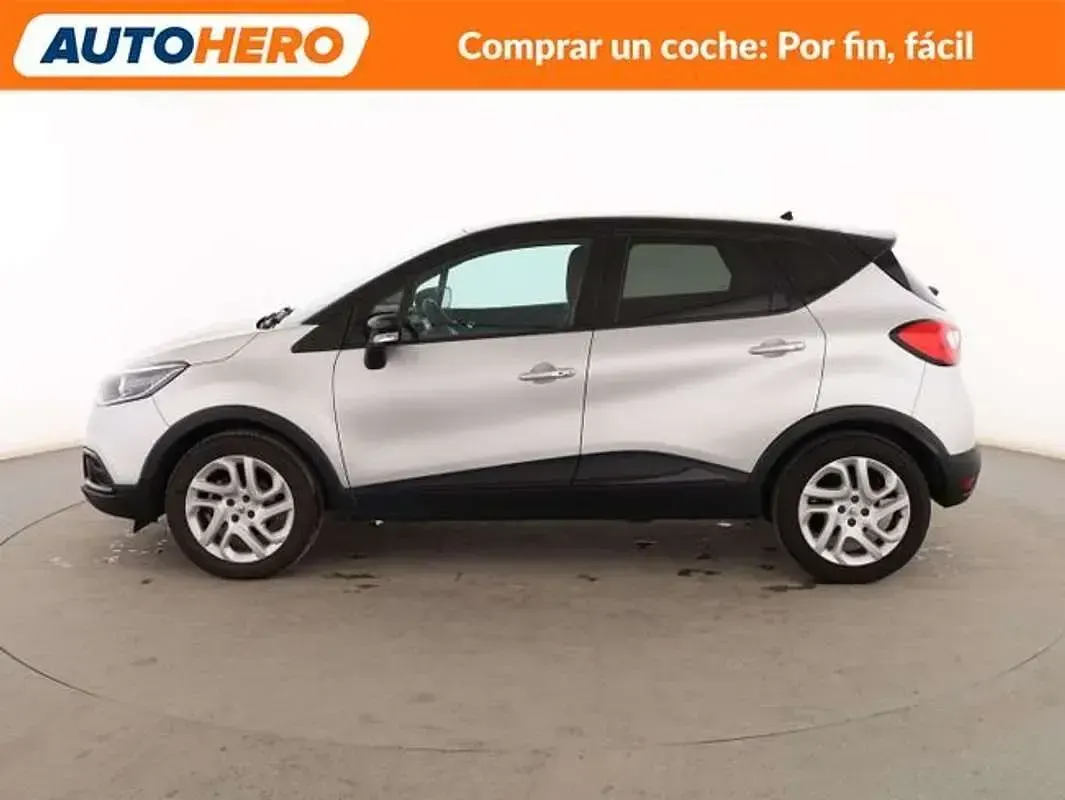 Usado Renault Captur Intens 90 CV (66 kW) 2015 Gris SUV