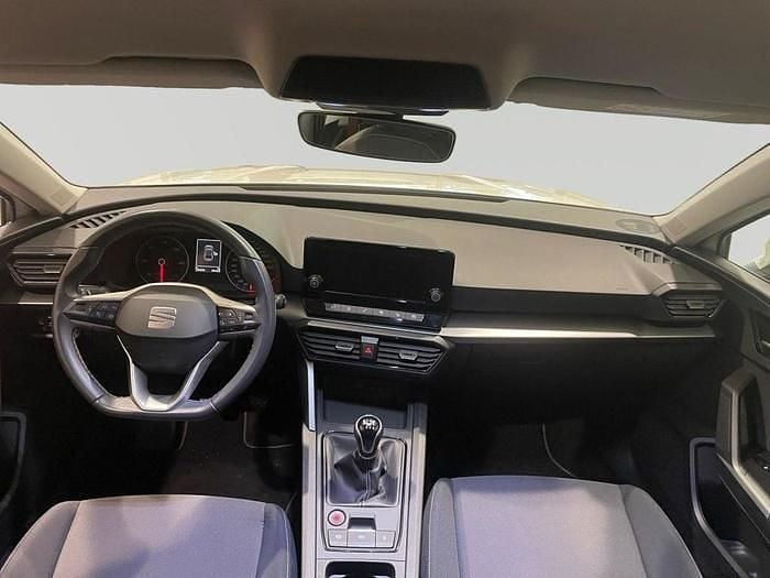 Usado Seat Leon Reference 115 CV (84 kW) 2022 Blanco Berlina