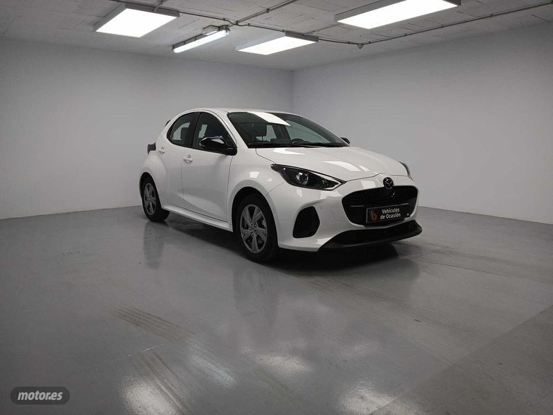 Blanco Nuevo 2025 Mazda 2 Exclusive-Line Berlina | 22.400 € (Buen precio) - Imagen 1/4