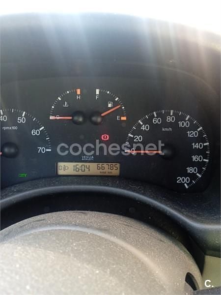 Usado Fiat Punto 80 CV (58 kW) 2001 Blanco Utilitario