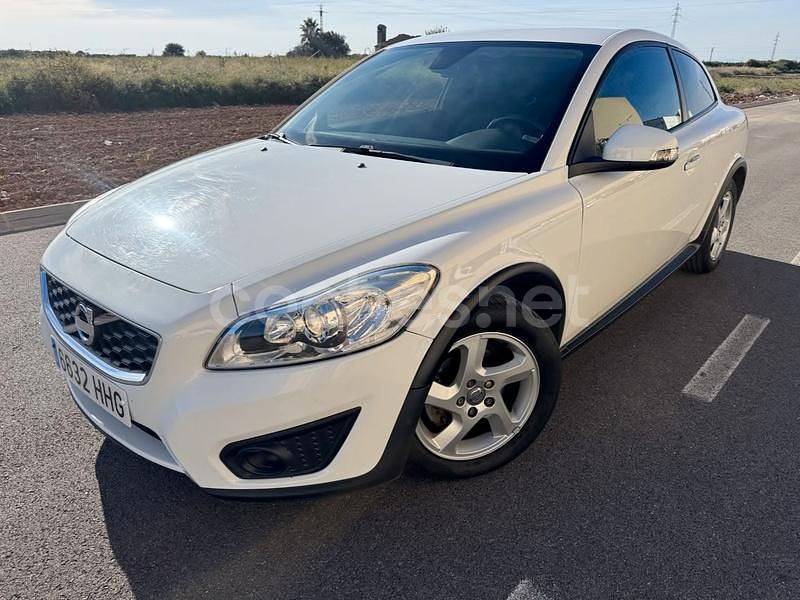 Usado Volvo C30 Momentum 115 CV (84 kW) 2011 Blanco Utilitario