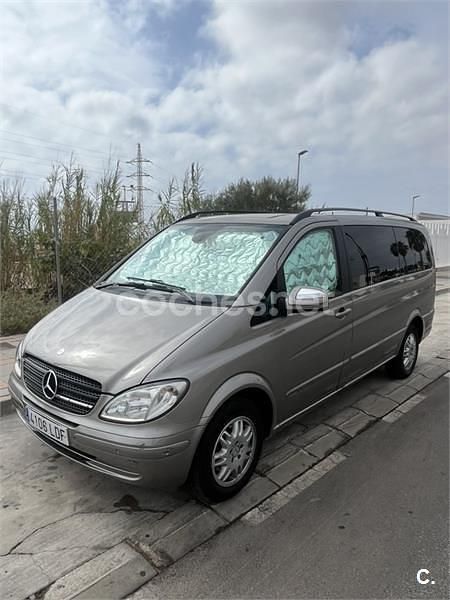 Usado Mercedes Viano 116 CV (85 kW) 2010 Gris / plata Monovolumen