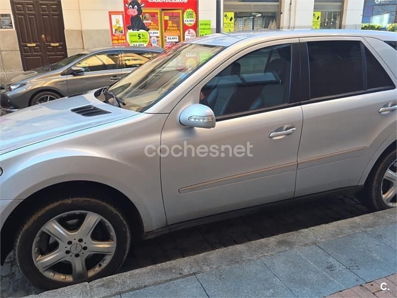 Usado Mercedes ML280 190 CV (139 kW) 2007 Gris / plata SUV