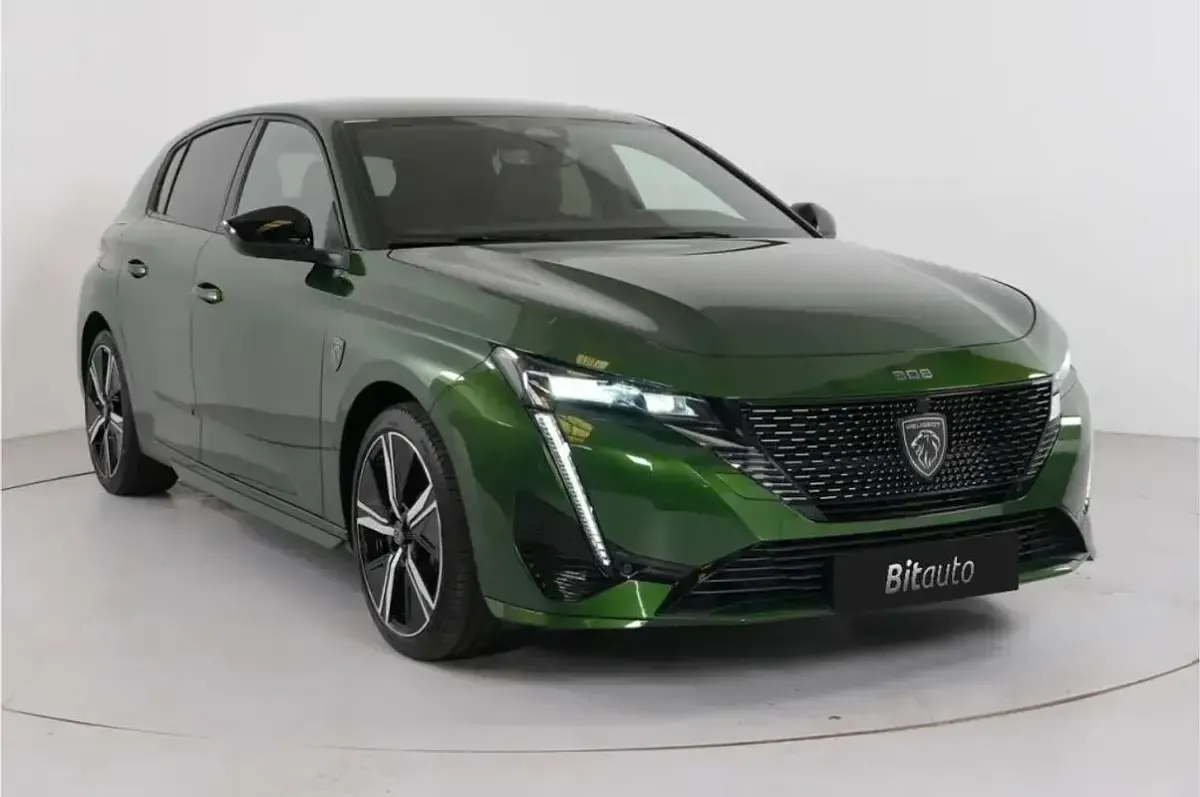 Usado Peugeot 308 GT 226 CV (166 kW) 2022 Verde Utilitario