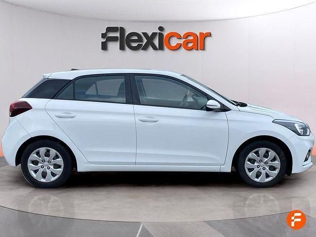 Usado Hyundai i20 100 CV (73 kW) 2019 Blanco Utilitario