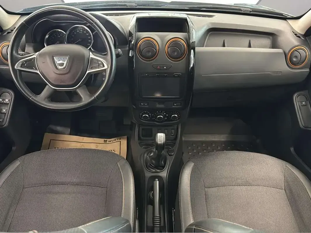 Usado Dacia Duster Lauréate 110 CV (80 kW) 2017 Negro SUV