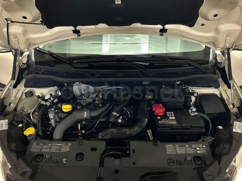 Usado Renault Captur Zen 120 CV (88 kW) 2014 Beige SUV