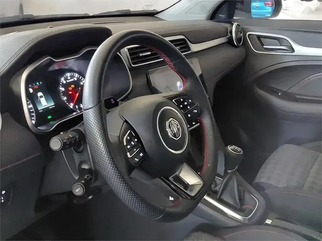 Usado MG ZS Comfort 106 CV (77 kW) 2025 Negro SUV