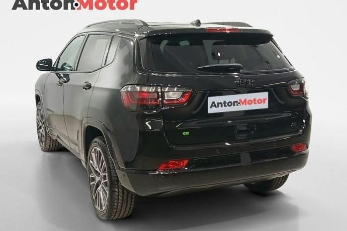 Nuevo Jeep Compass Summit 131 CV (96 kW) 2025 Negro SUV