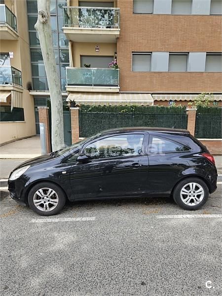 Negro Usado 2009 Opel Corsa Sport Berlina | 3800 € (Precio justo) - Imagen 1/4