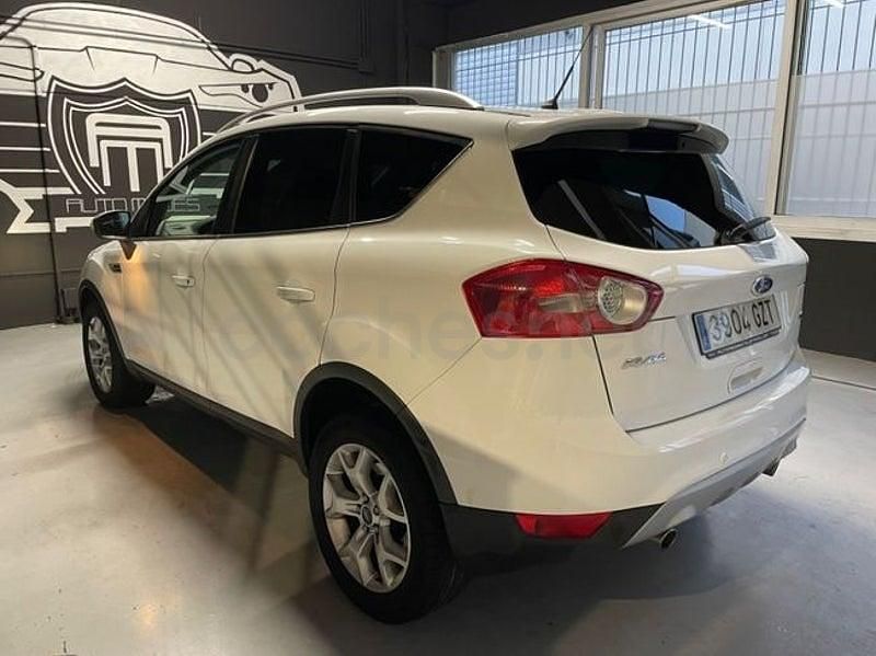 Usado Ford Kuga Trend 136 CV (100 kW) 2010 Blanco SUV