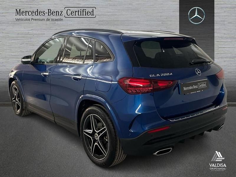 Nuevo Mercedes GLA200 AMG line 150 CV (110 kW) 2025 Azul SUV