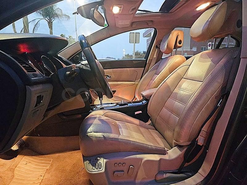 Usado Renault Latitude Initiale 175 CV (128 kW) 2014 Negro Berlina