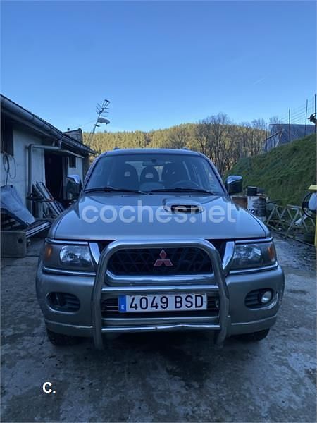 Gris / plata Usado 2002 Mitsubishi Montero SUV | 4000 € (Buen precio) - Imagen 1/4