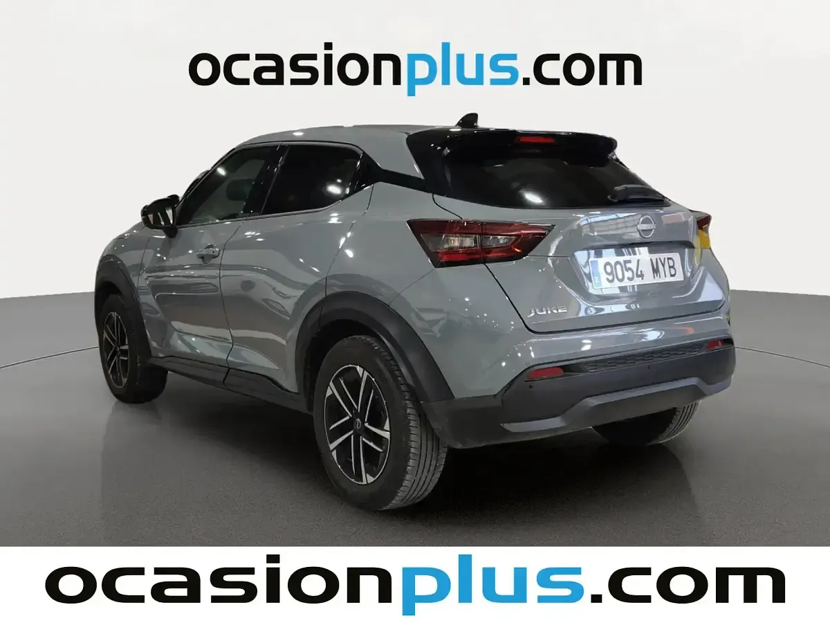 Usado Nissan Juke N-Connecta 114 CV (83 kW) 2025 Gris / plata SUV