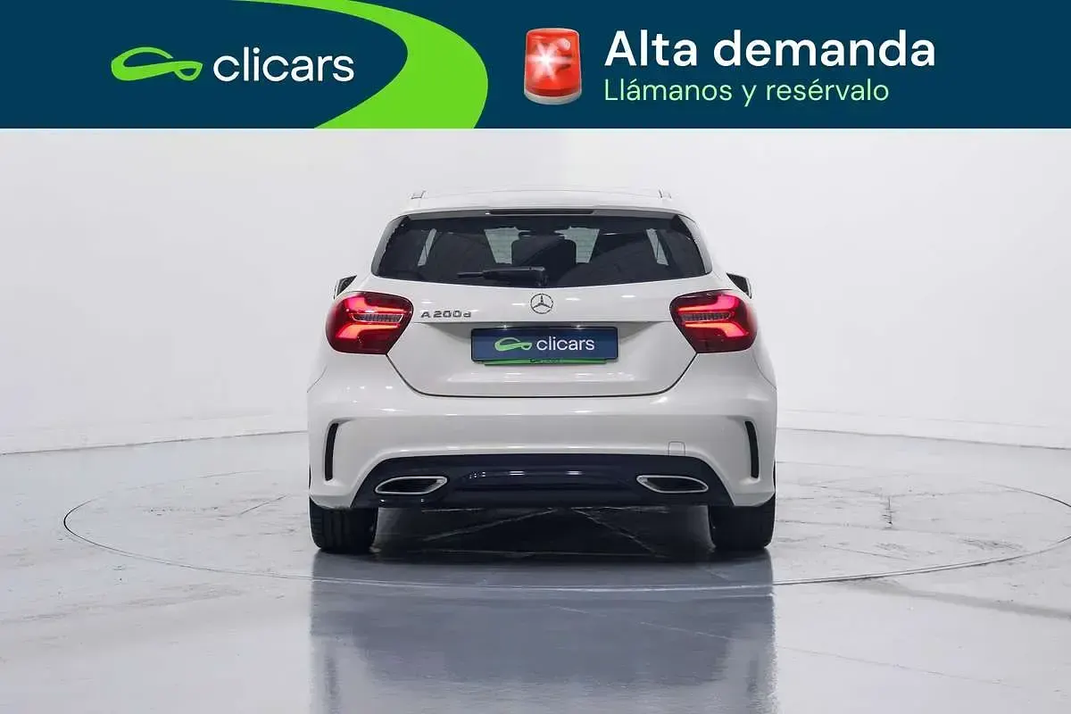 Usado Mercedes A200 136 CV (100 kW) 2017 Blanco Utilitario
