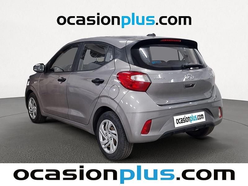 Usado Hyundai i10 67 CV (49 kW) 2022 Gris Utilitario