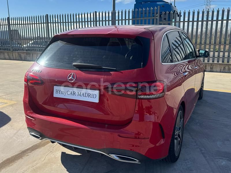 Usado Mercedes B200 150 CV (110 kW) 2019 Rojo Monovolumen