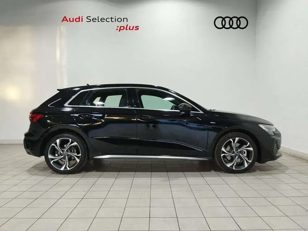 Usado Audi A3 Sportback e-tron S-Line 204 CV (150 kW) 2025 Negro Utilitario