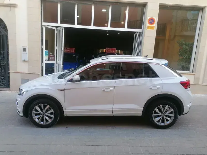 Usado VW T-Roc Advance 115 CV (84 kW) 2022 Blanco SUV
