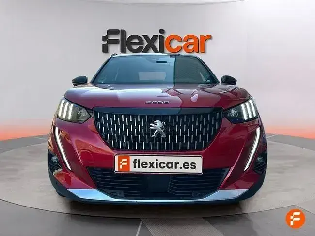 Usado Peugeot 2008 GT 130 CV (95 kW) 2021 Rojo SUV