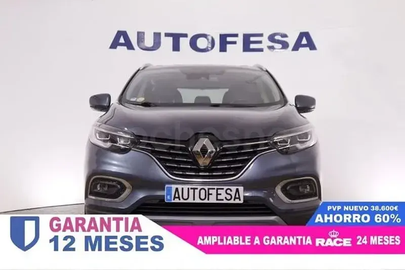 Usado Renault Kadjar LIMITED 115 CV (84 kW) 2021 Gris / plata SUV