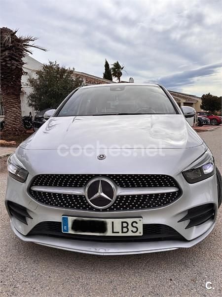 Usado Mercedes B200 136 CV (100 kW) 2019 Gris / plata Monovolumen