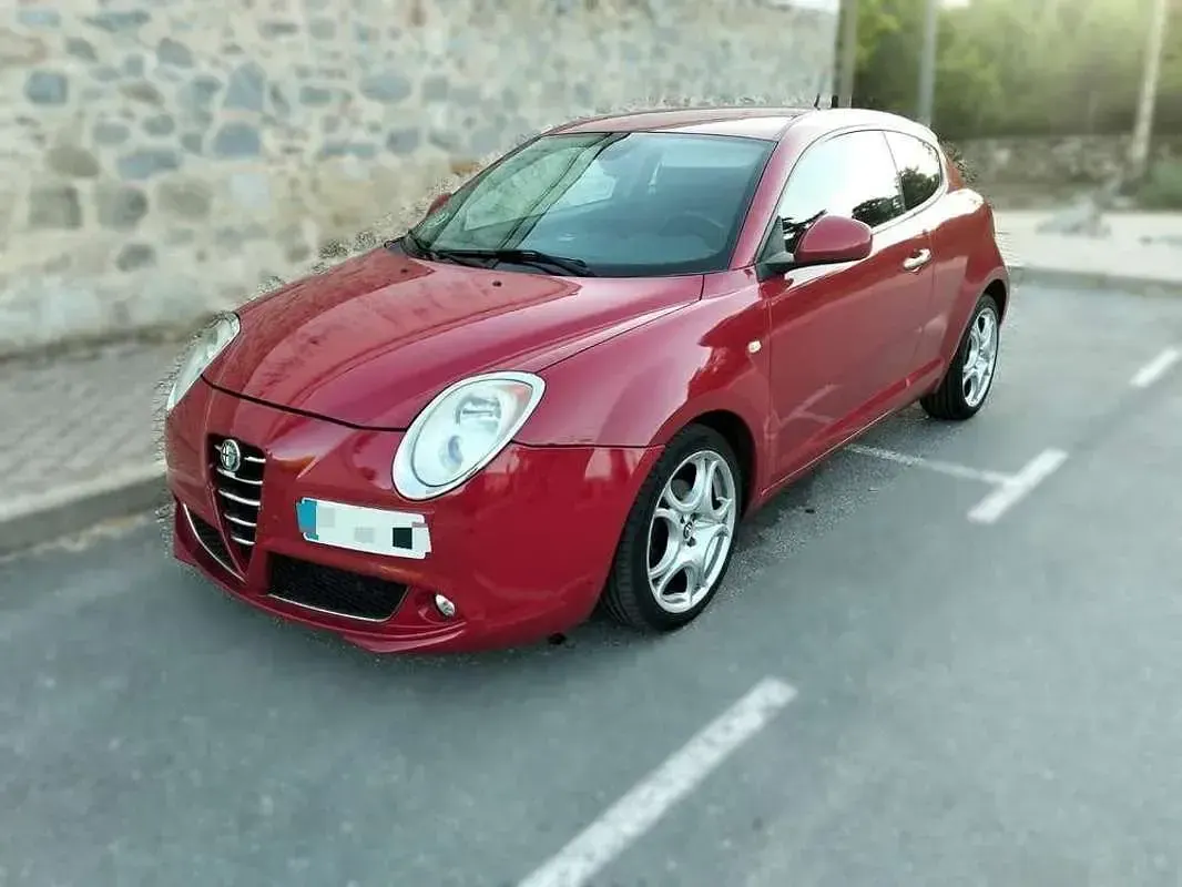 Usado Alfa Romeo MiTo Distinctive 95 CV (69 kW) 2011 Rojo Utilitario