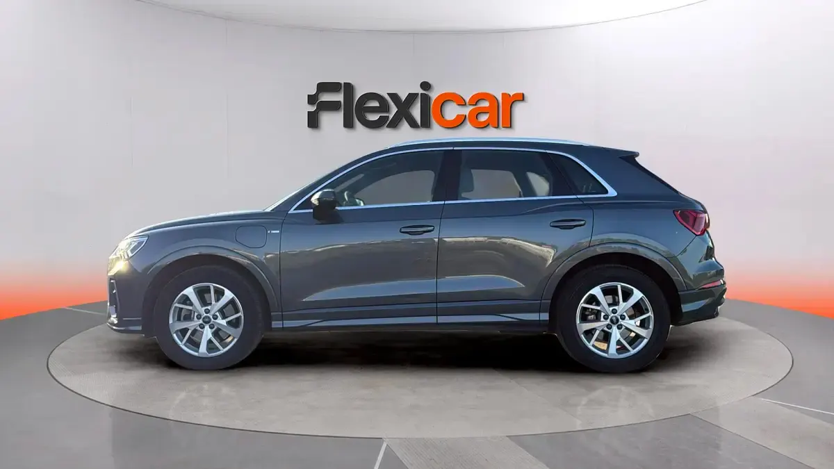 Usado Audi Q3 S-Line 245 CV (180 kW) 2023 Gris SUV