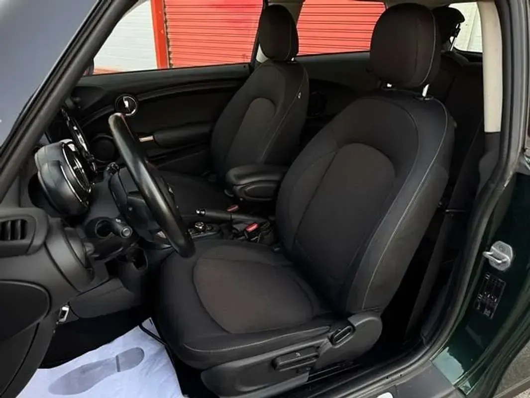 Usado Mini Cooper D 116 CV (85 kW) 2015 Verde Utilitario