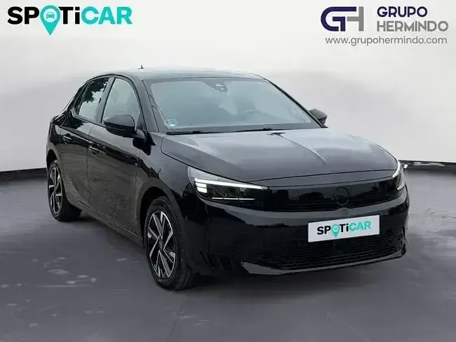 Usado Opel Corsa 100 CV (73 kW) 2024 Negro Utilitario