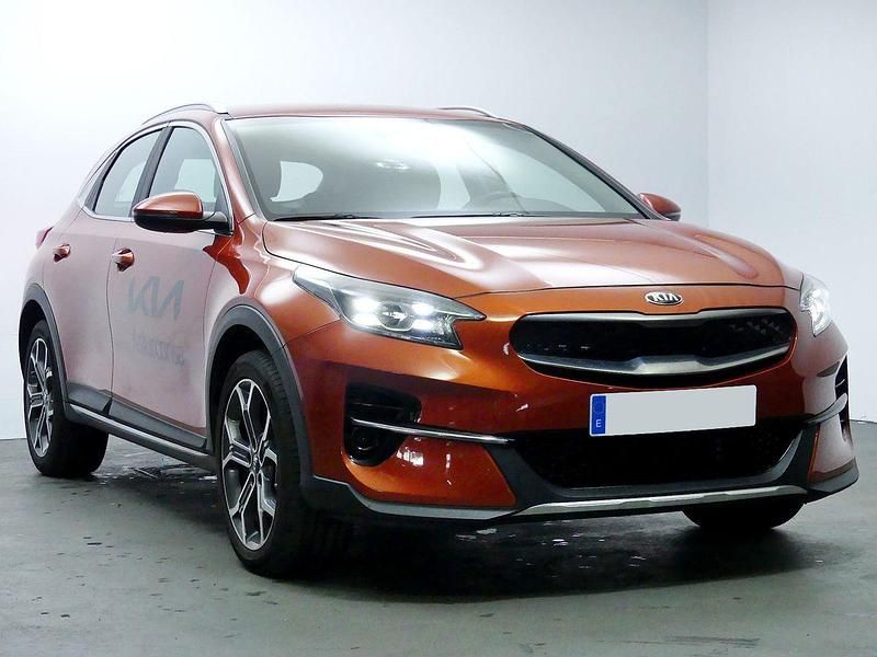 Usado Kia XCeed 141 CV (103 kW) 2022 Naranja SUV