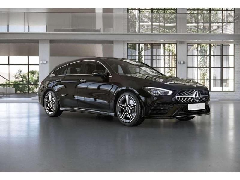 Usado Mercedes CLA200 Shooting Brake 151 CV (111 kW) 2022 Negro Familiar