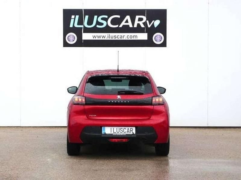 Usado Peugeot 208 Style 101 CV (74 kW) 2021 Rojo elixir Utilitario