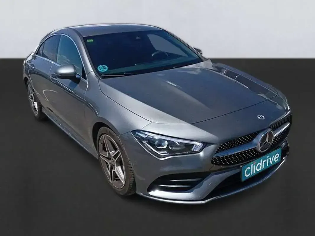 Usado Mercedes CLA200 163 CV (119 kW) 2022 Gris Coupe