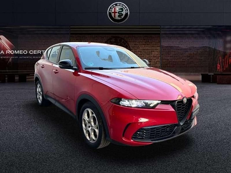 Usado Alfa Romeo Tonale Sprint 131 CV (96 kW) 2023 Rojo SUV